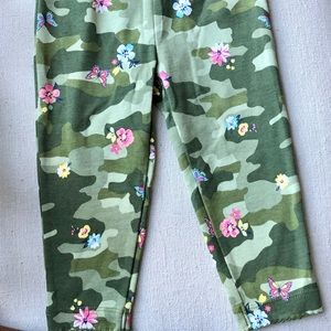 NWOT Carter’s Camo flower butterfly leggings 12M
